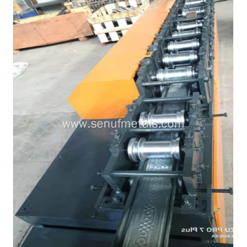 Shutter door roll forming machine